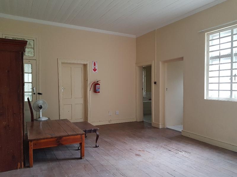 To Let 4 Bedroom Property for Rent in West Hill Eastern Cape